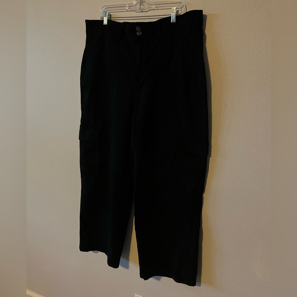 Women’s Black Cargo Pants Wide Leg RE Generation by Celebrity Pink